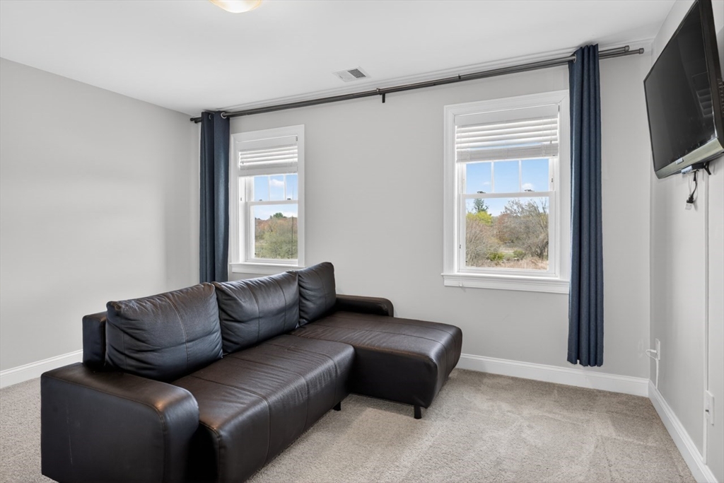 228 Norfolk St #228, Holliston, MA Photo #21