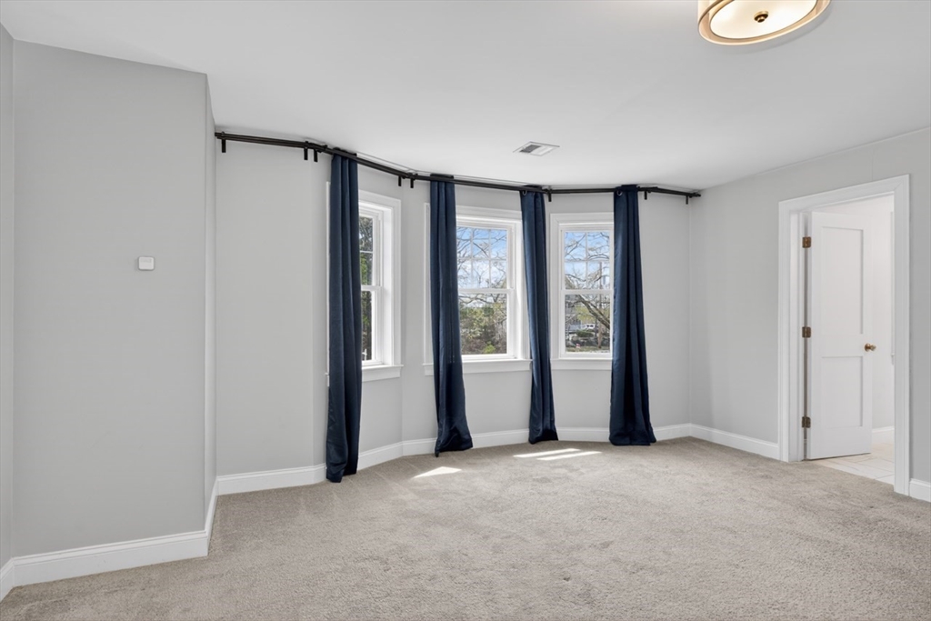 228 Norfolk St #228, Holliston, MA Photo #16