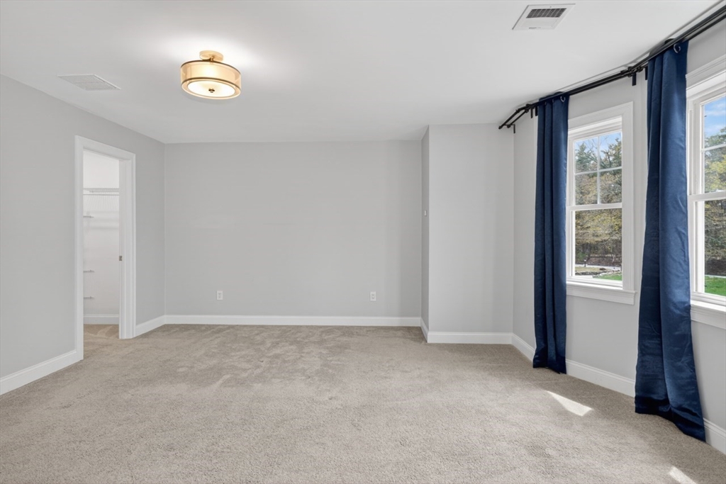 228 Norfolk St #228, Holliston, MA Photo #17