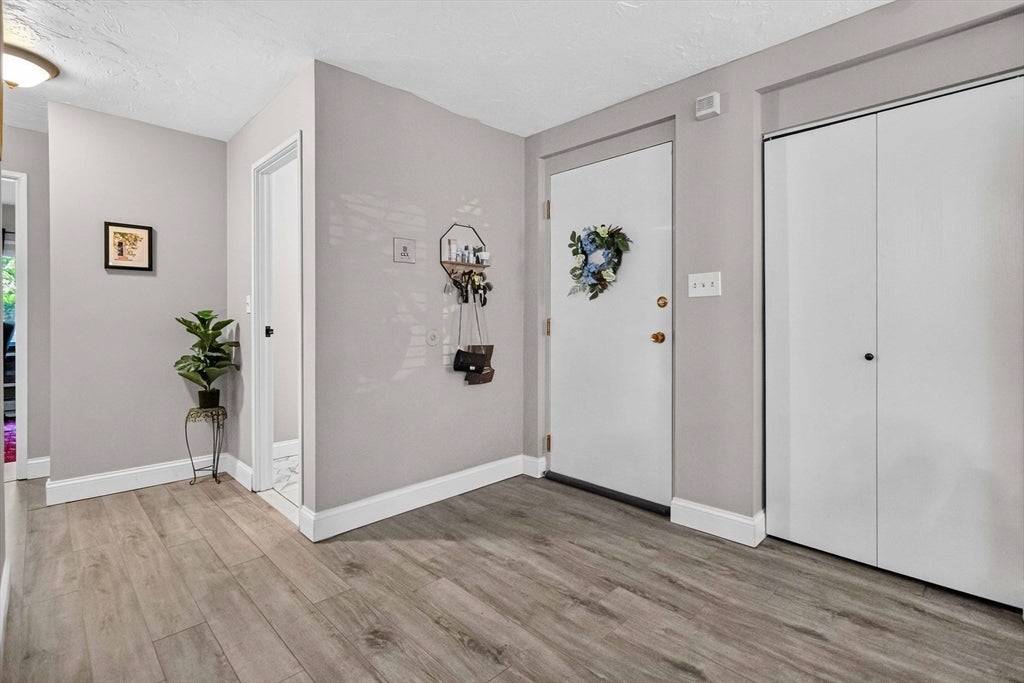210 Fellsview Terrace #212, Stoneham, MA Photo #9