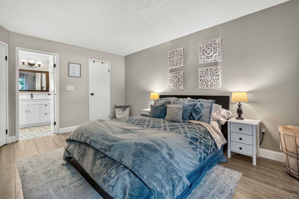 210 Fellsview Terrace #212, Stoneham, MA Photo #10