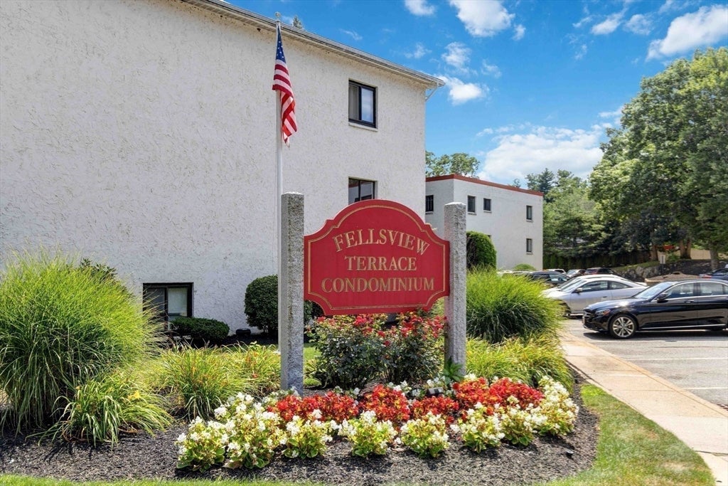 210 Fellsview Terrace #212, Stoneham, MA Photo #14