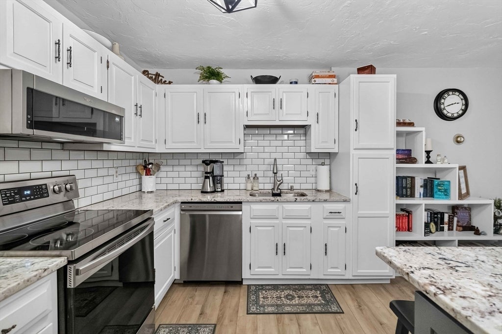 210 Fellsview Terrace 212