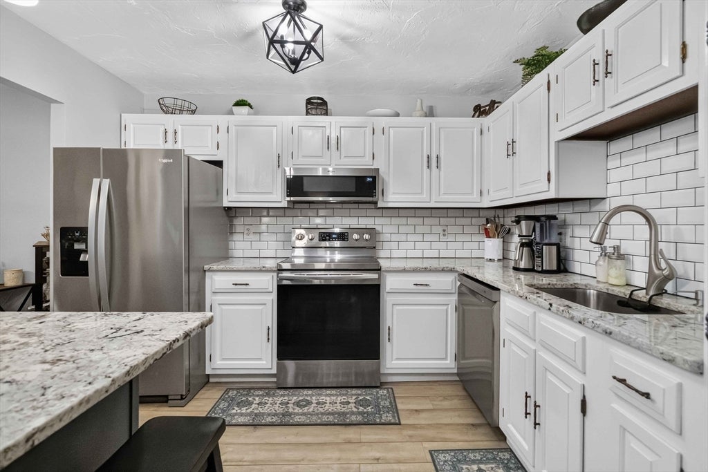 210 Fellsview Terrace 212