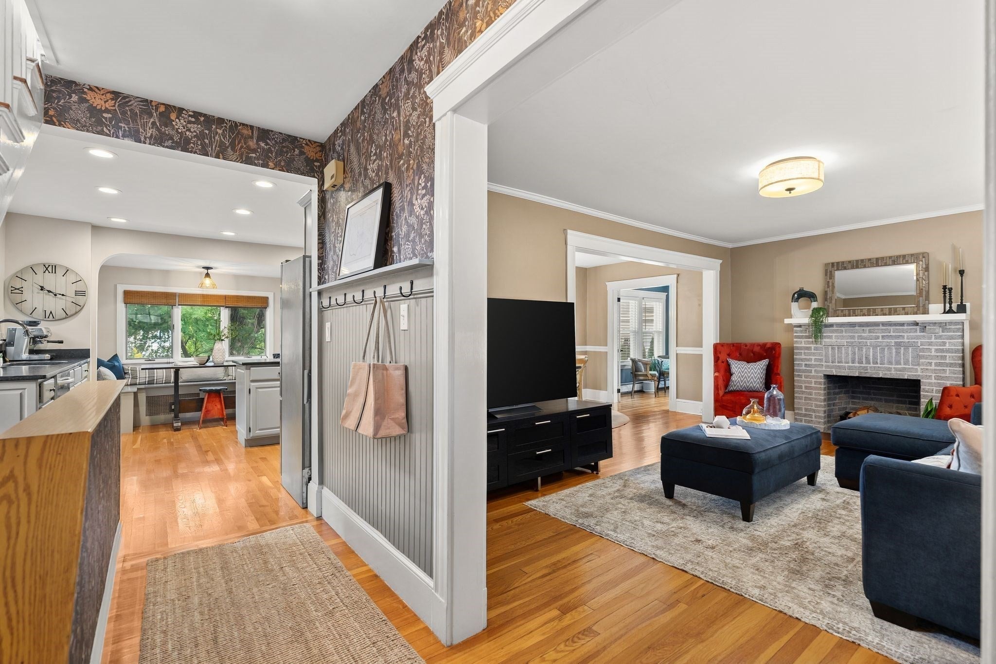 29 Woburn Street, Medford, MA Photo #3