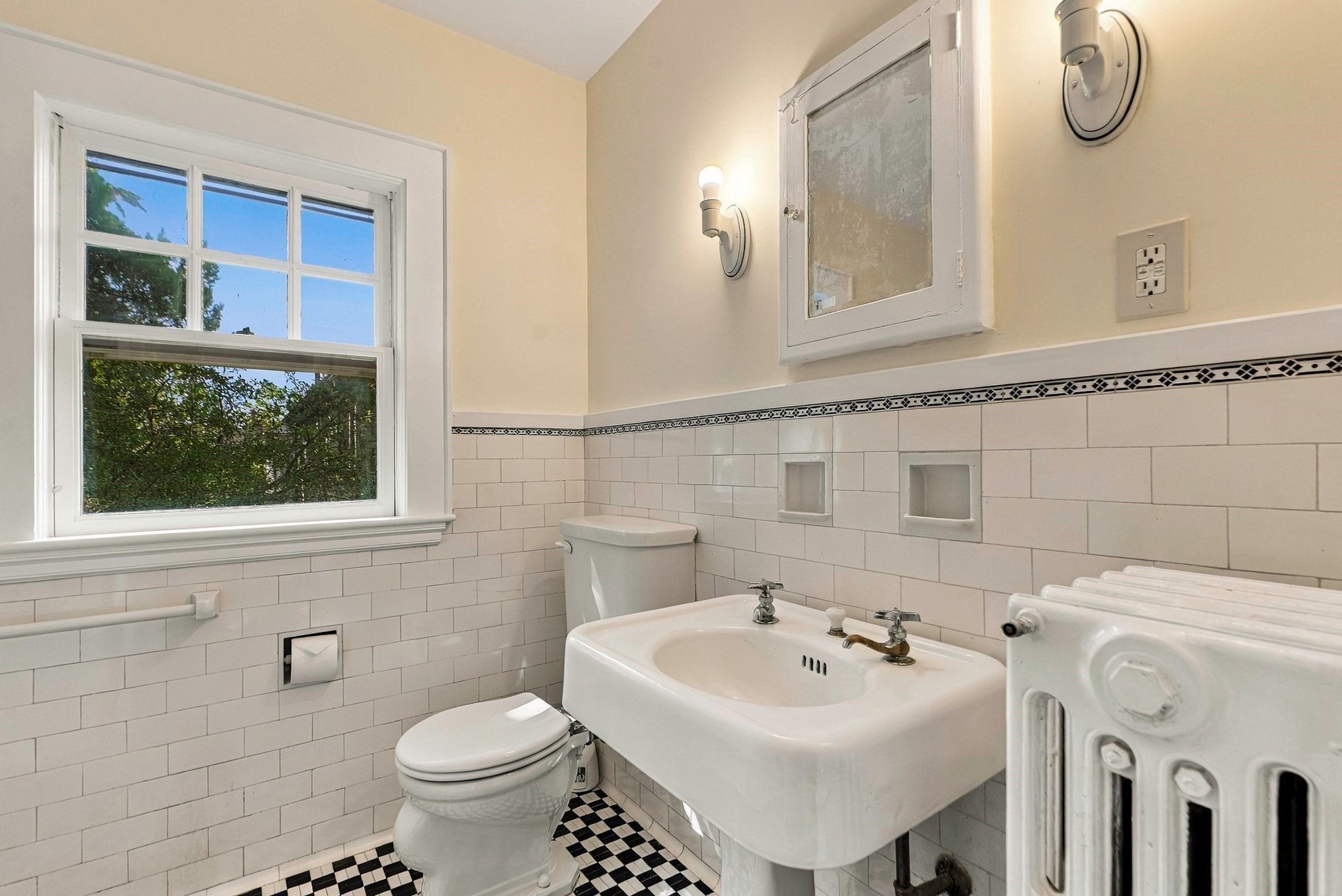 3 Preble Gardens Rd, Belmont, MA, 3 Preble Gardens Rd, Belmont, MA Photo #39