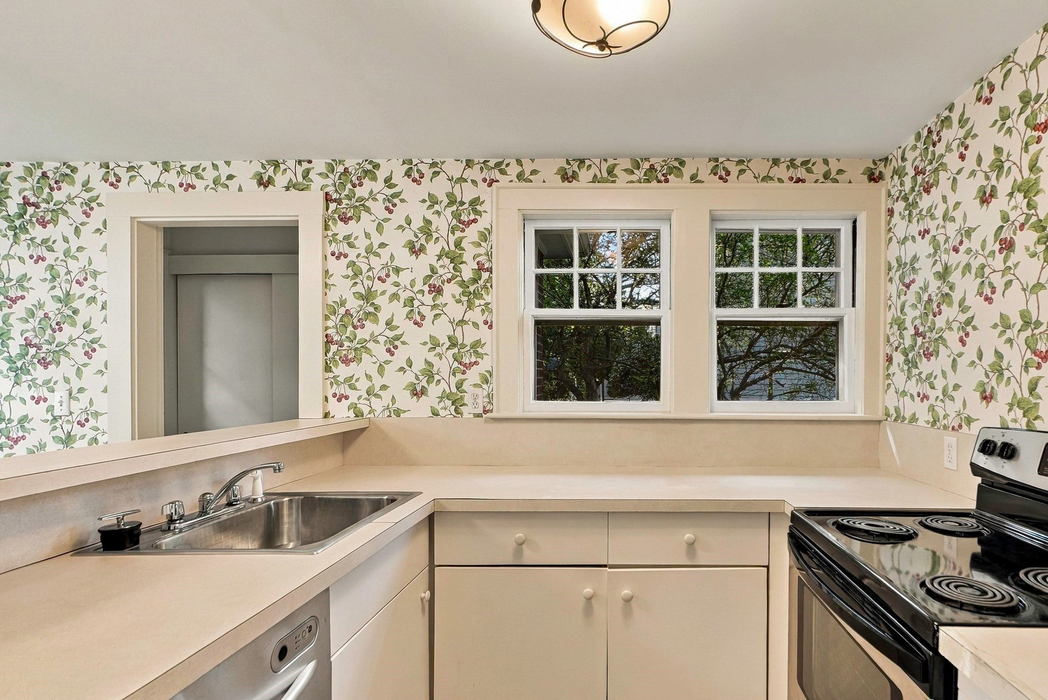 3 Preble Gardens Rd, Belmont, MA, 3 Preble Gardens Rd, Belmont, MA Photo #19