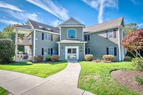 215 Longmeadow Rd 403 Taunton MA 02780