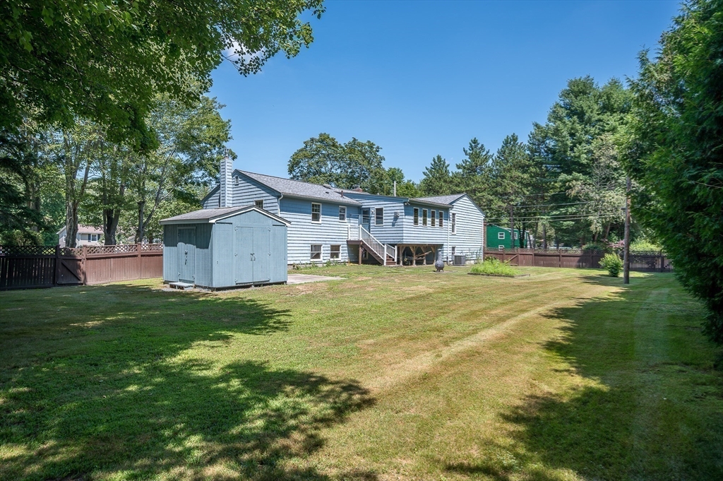 19 Village St
