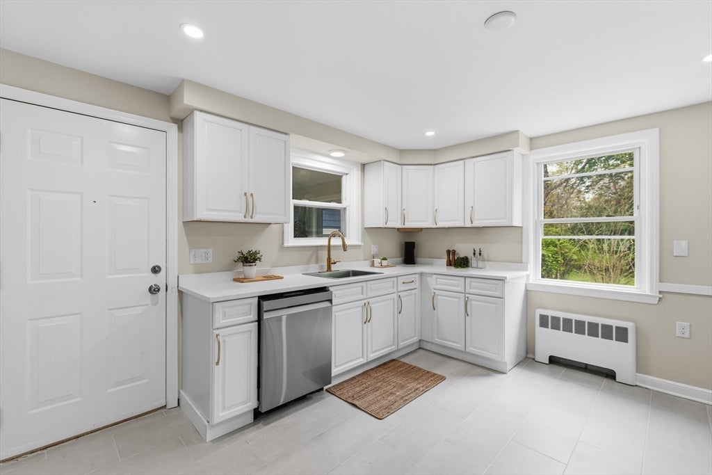 22 Balmoral Ct