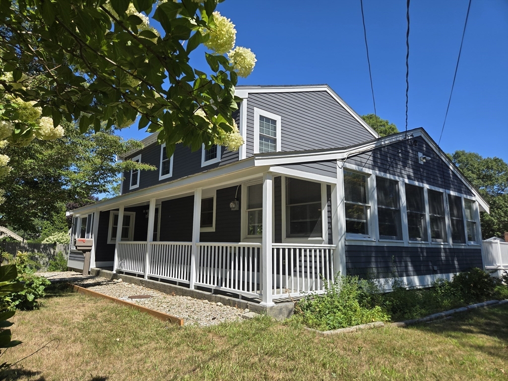 82 Yacht Club Rd