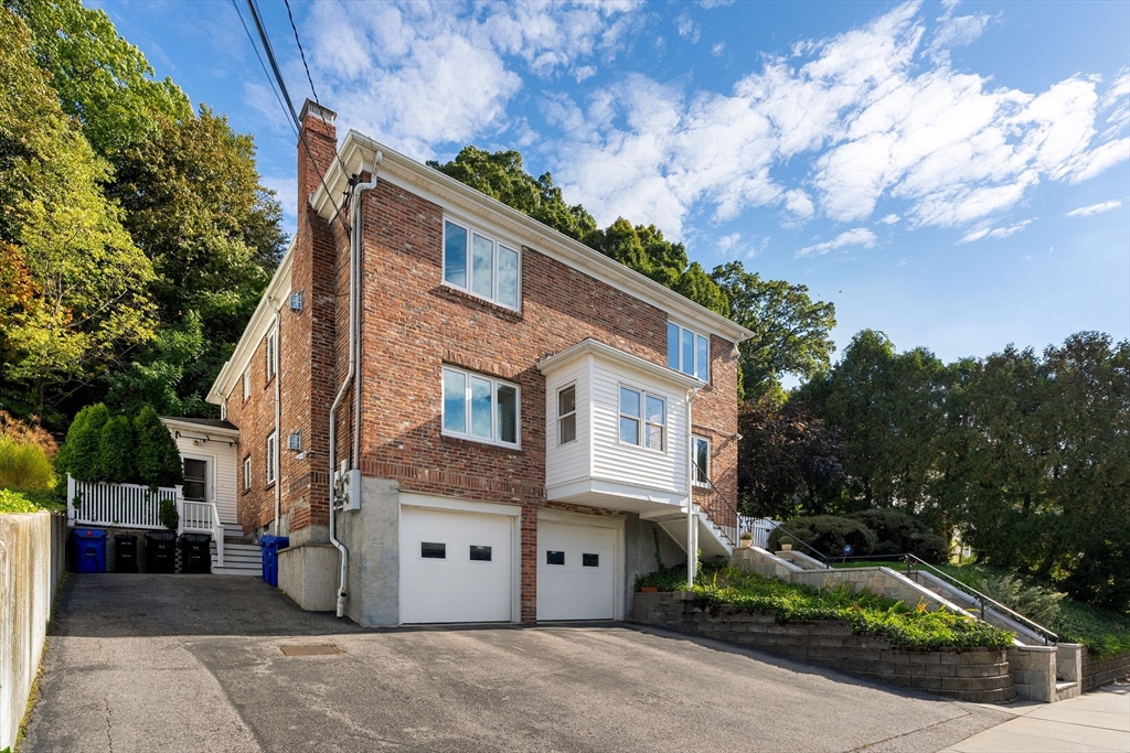 255 Tappan Street