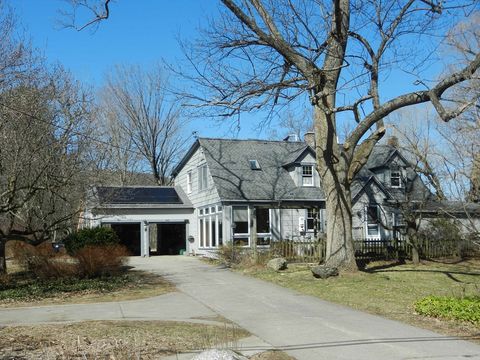 377 N Loomis St Southwick MA 01077