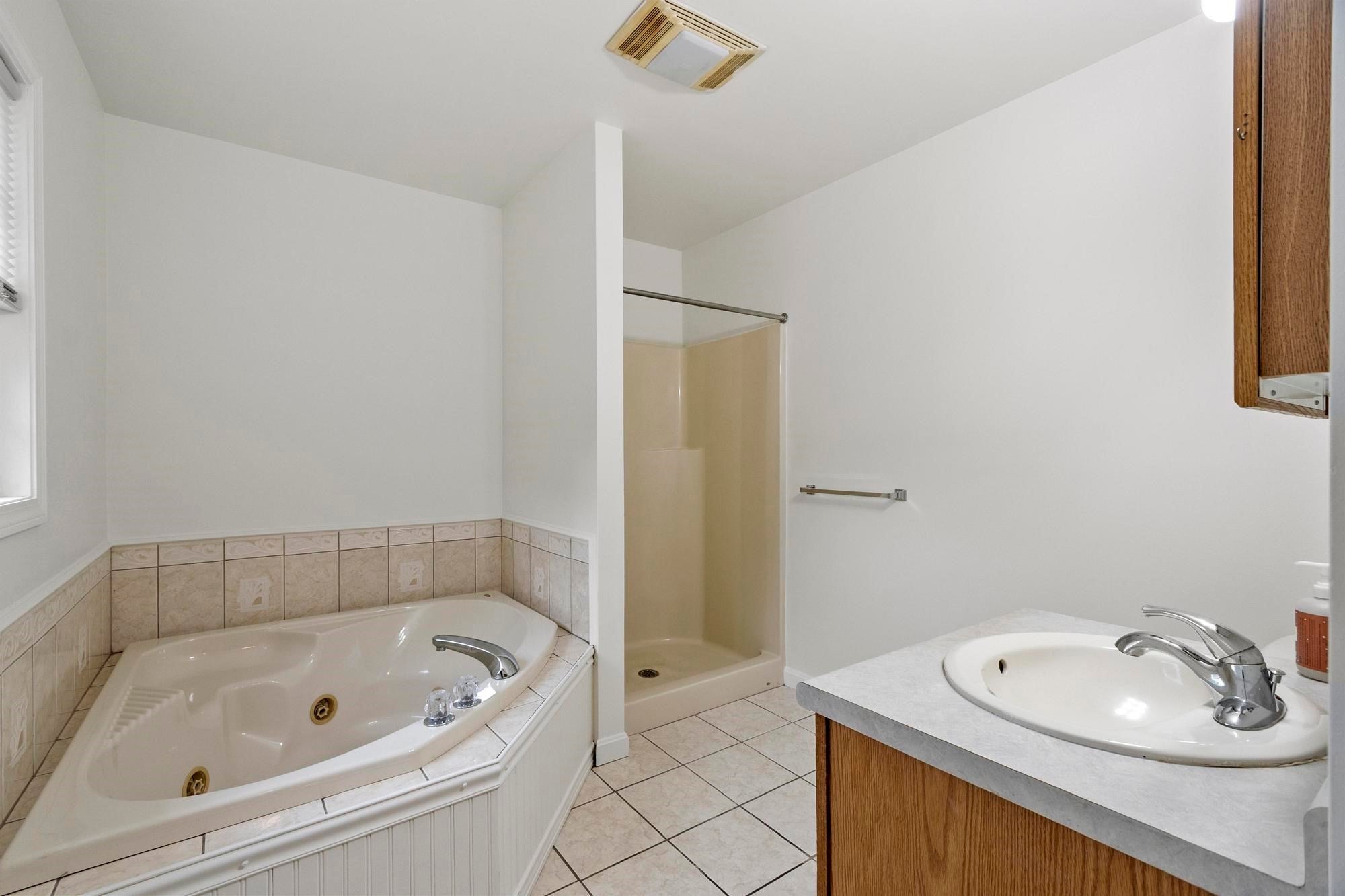 845 Bridge Street, Pelham, NH, 845 Bridge Street, Pelham, NH Photo #20