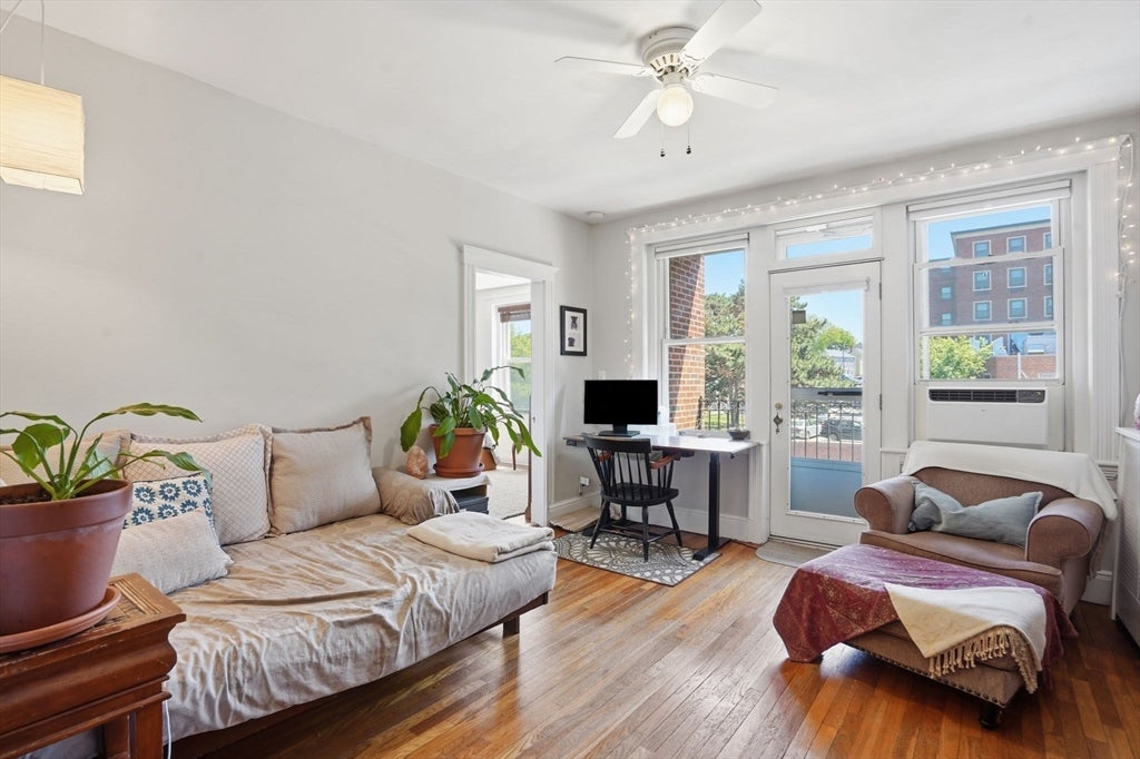 343 S Huntington Ave 5