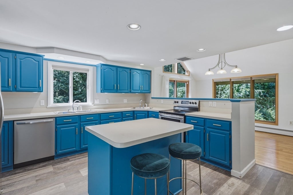 15 Ladyslipper Cir, Amherst, MA, 15 Ladyslipper Cir, Amherst, MA Photo #16