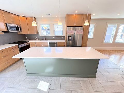 Photo of 14 White St #2, Arlington, MA 02474 (MLS # 73448771) Photo of 14 White St #2, Arlington, MA 02474 (MLS # 73448771)