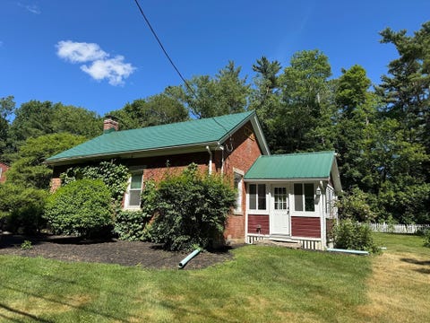 Photo of 183 West Sturbridge Rd, East Brookfield, MA 01515 (MLS # 73542690)