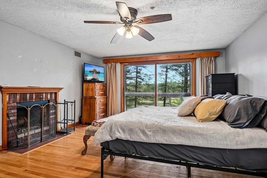 157 Robinson Rd, Oakham, MA Photo #19