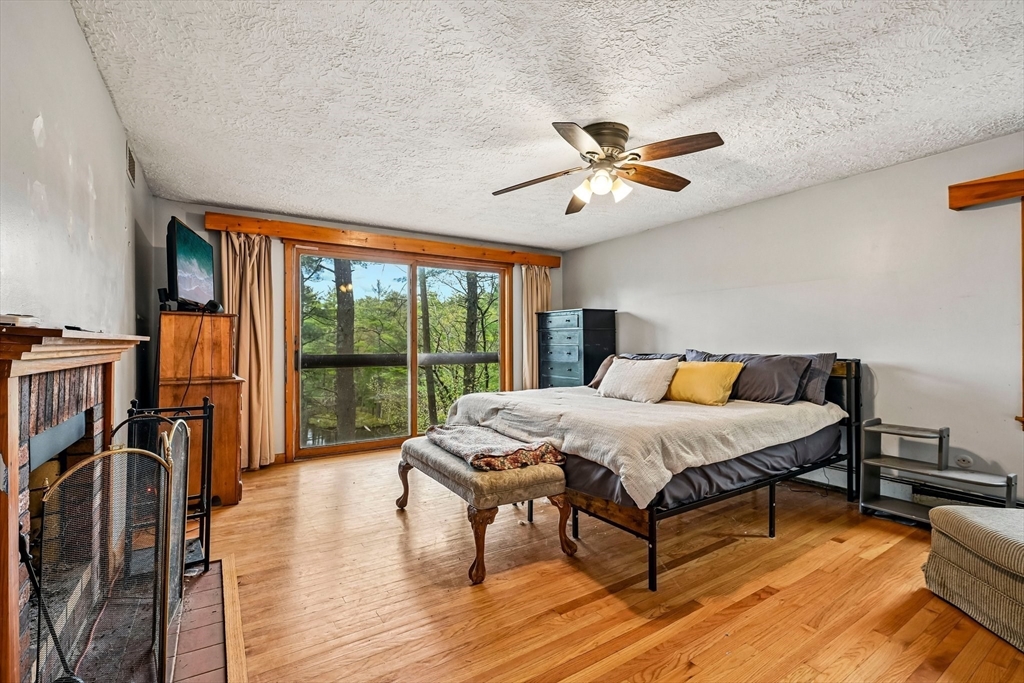 157 Robinson Rd, Oakham, MA Photo #18
