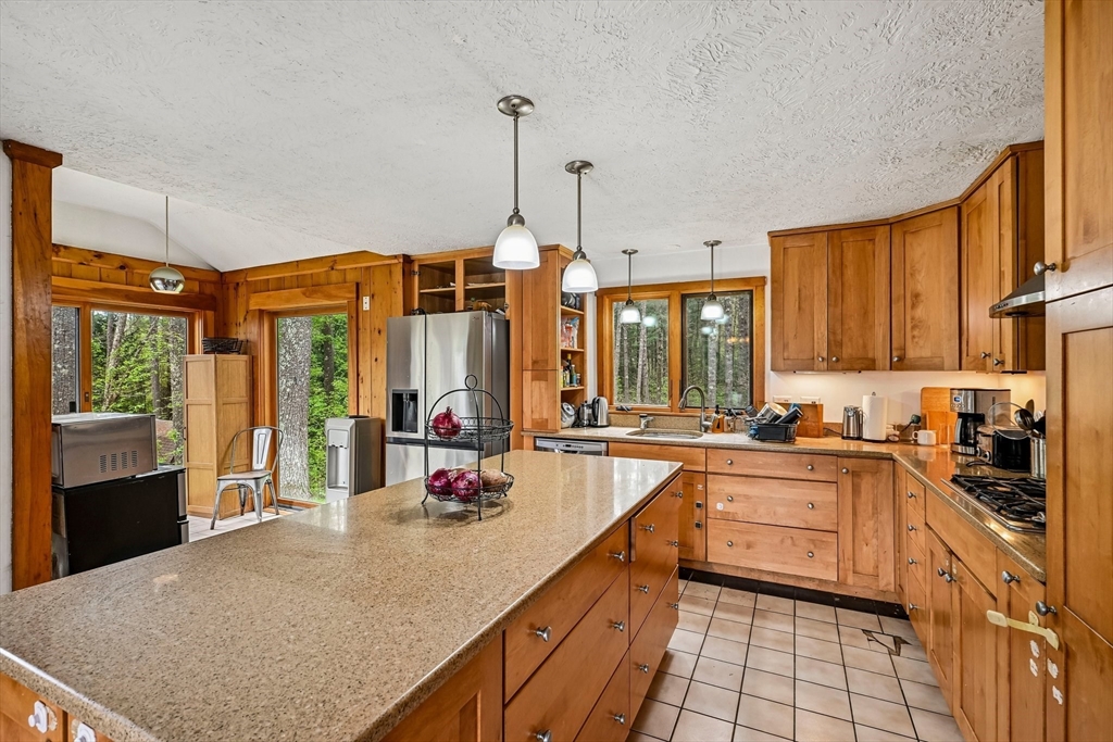 157 Robinson Rd, Oakham, MA Photo #13