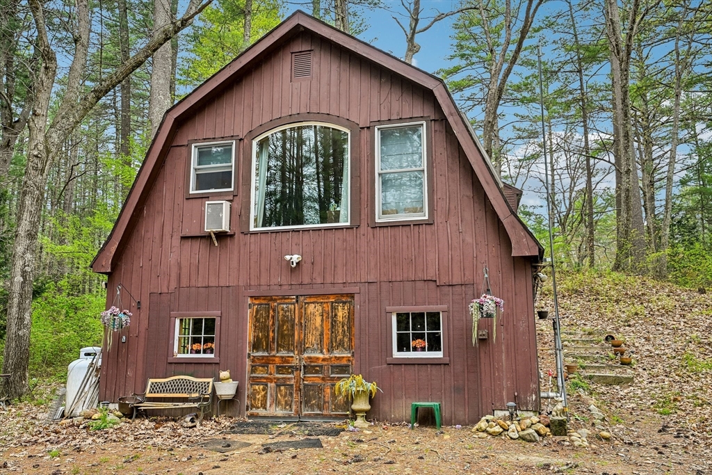 157 Robinson Rd, Oakham, MA Photo #3