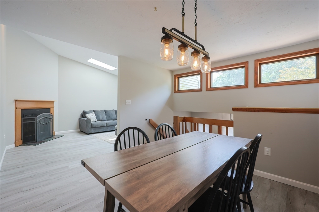 72 Londonderry Rd 72