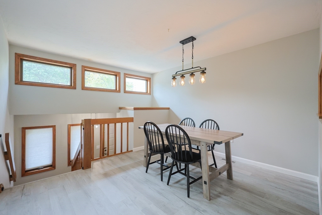 72 Londonderry Rd 72