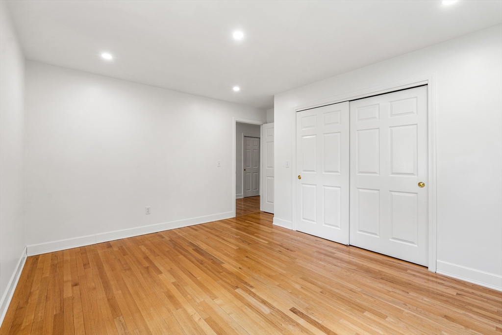 5 Marsden Ct, Seekonk, MA Photo #9