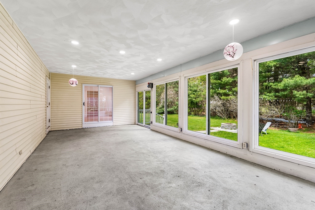 5 Marsden Ct, Seekonk, MA Photo #33
