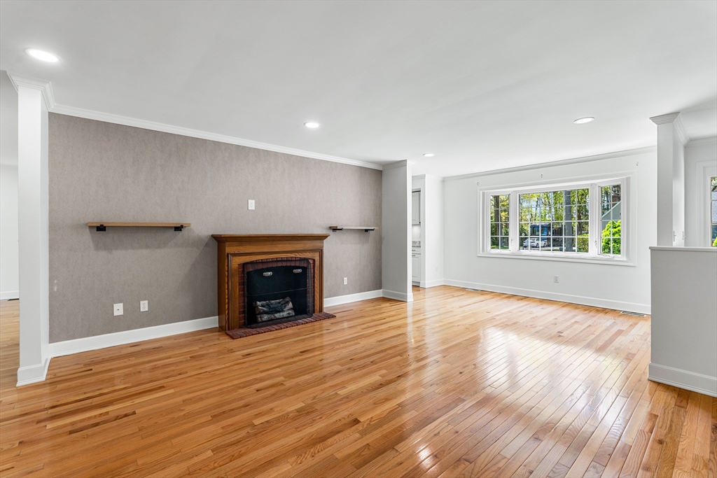 5 Marsden Ct, Seekonk, MA Photo #3