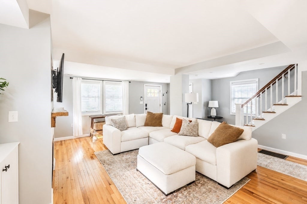51 Woodrow Ave, Medford, MA, 51 Woodrow Ave, Medford, MA Photo #6