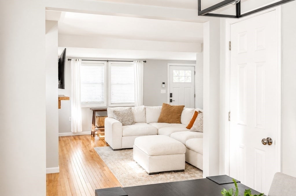 51 Woodrow Ave, Medford, MA, 51 Woodrow Ave, Medford, MA Photo #8