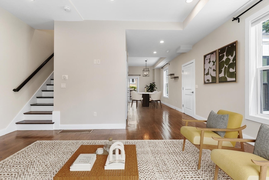 28 Chestnut Street 1