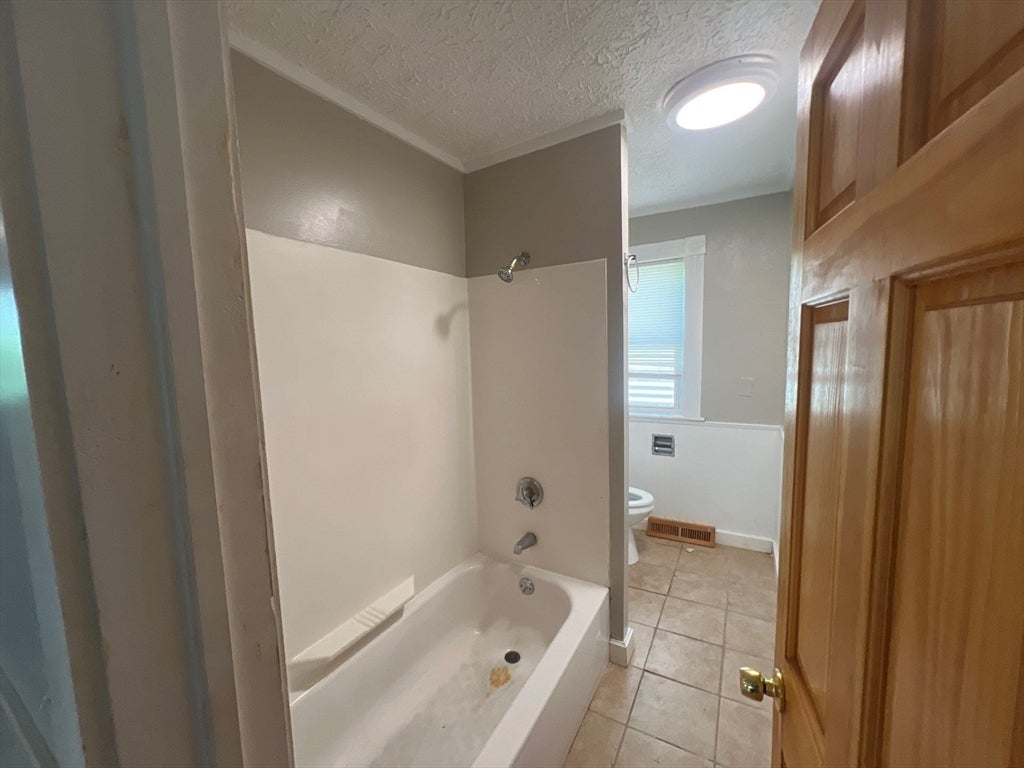 35 Third, Leominster, MA Photo #23