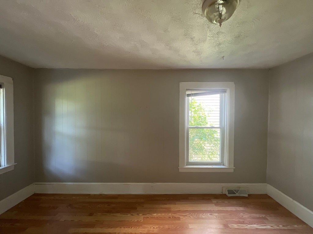 35 Third, Leominster, MA Photo #26