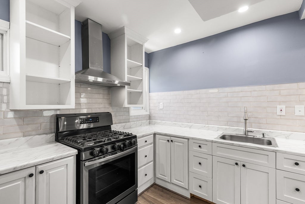 45 Thompson St #2, Boston, MA Photo #17