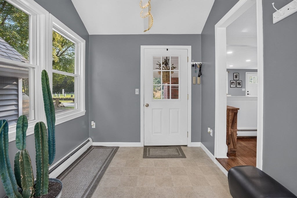 11 Haverhill Rd, Topsfield, MA, 11 Haverhill Rd, Topsfield, MA Photo #3