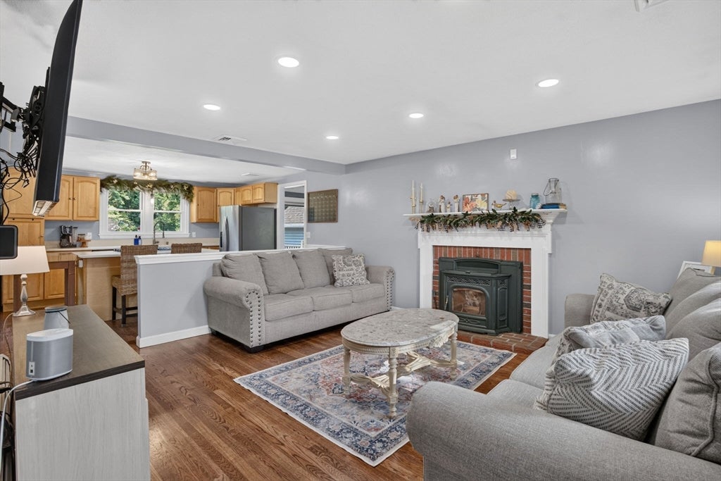 11 Haverhill Rd, Topsfield, MA, 11 Haverhill Rd, Topsfield, MA Photo #13