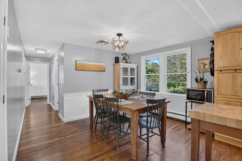 11 Haverhill Rd, Topsfield, MA, 11 Haverhill Rd, Topsfield, MA Photo #10