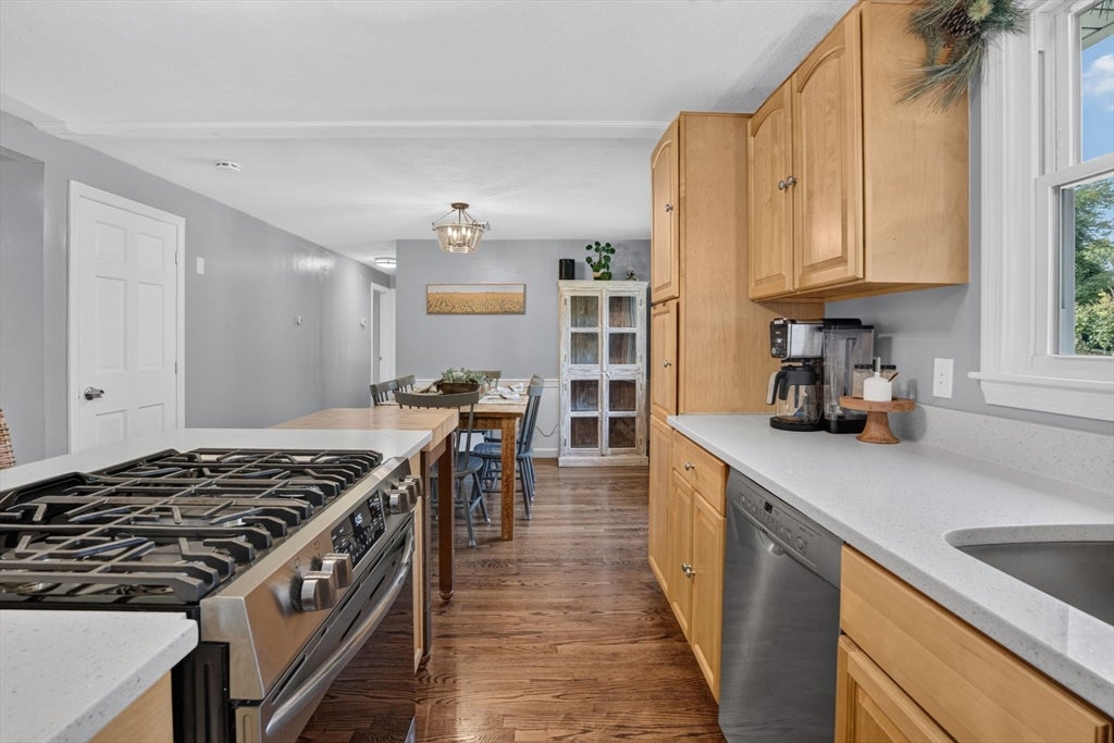11 Haverhill Rd, Topsfield, MA, 11 Haverhill Rd, Topsfield, MA Photo #6