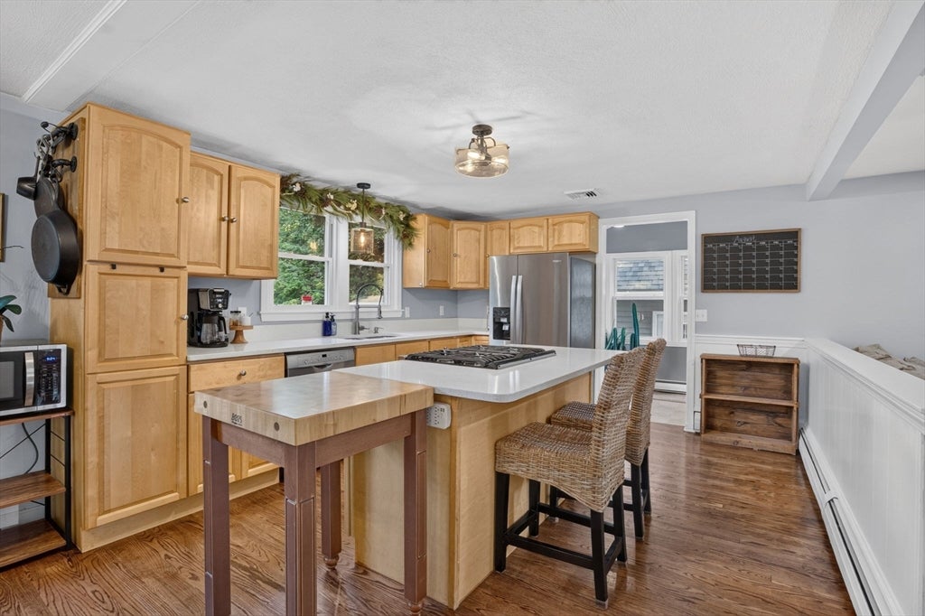 11 Haverhill Rd, Topsfield, MA, 11 Haverhill Rd, Topsfield, MA Photo #4