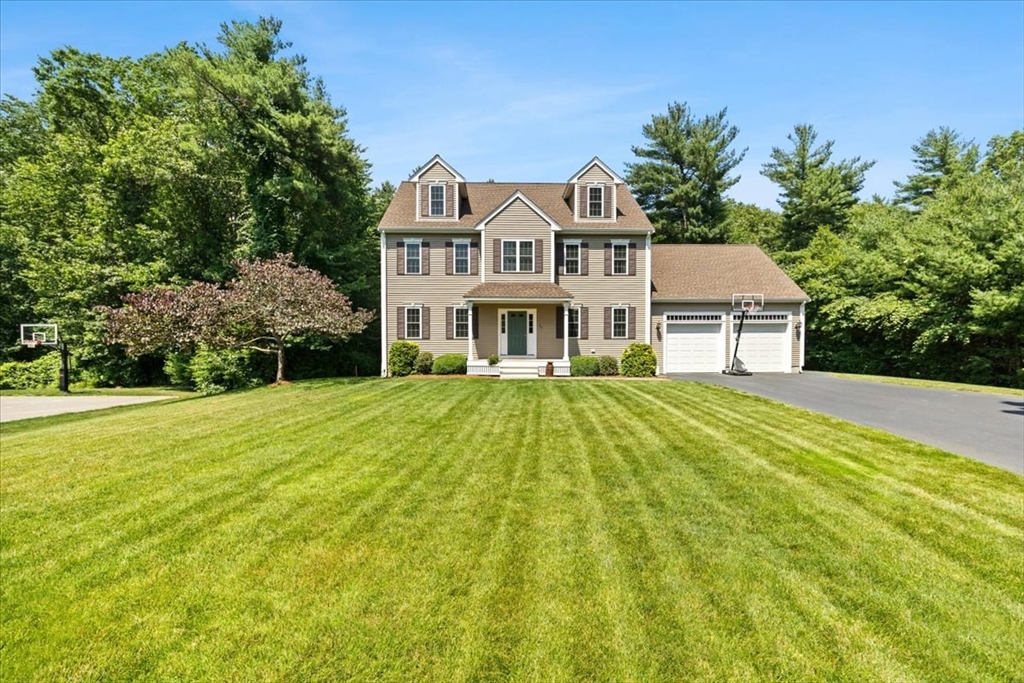 45 White Pines Rd