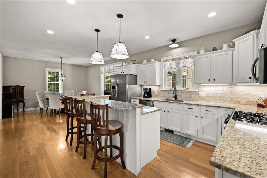 45 White Pines Rd