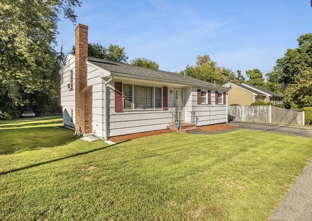 Photo 1 of 35 — 11 Boyden St 1, Brockton, MA 02302