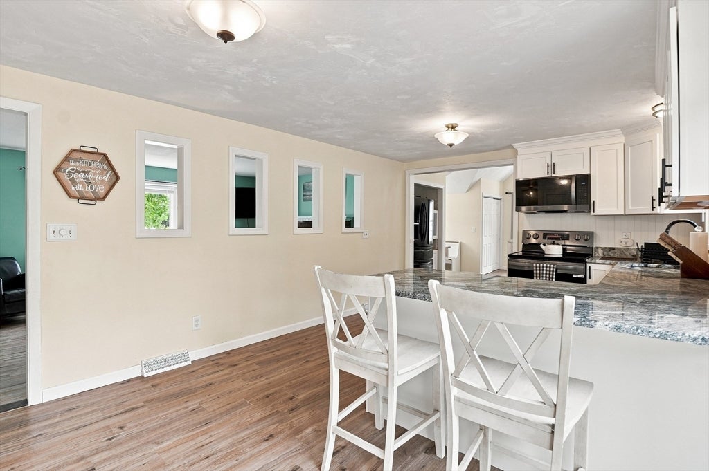17 Dartmouth Drive, Milford, MA, 17 Dartmouth Drive, Milford, MA Photo #9