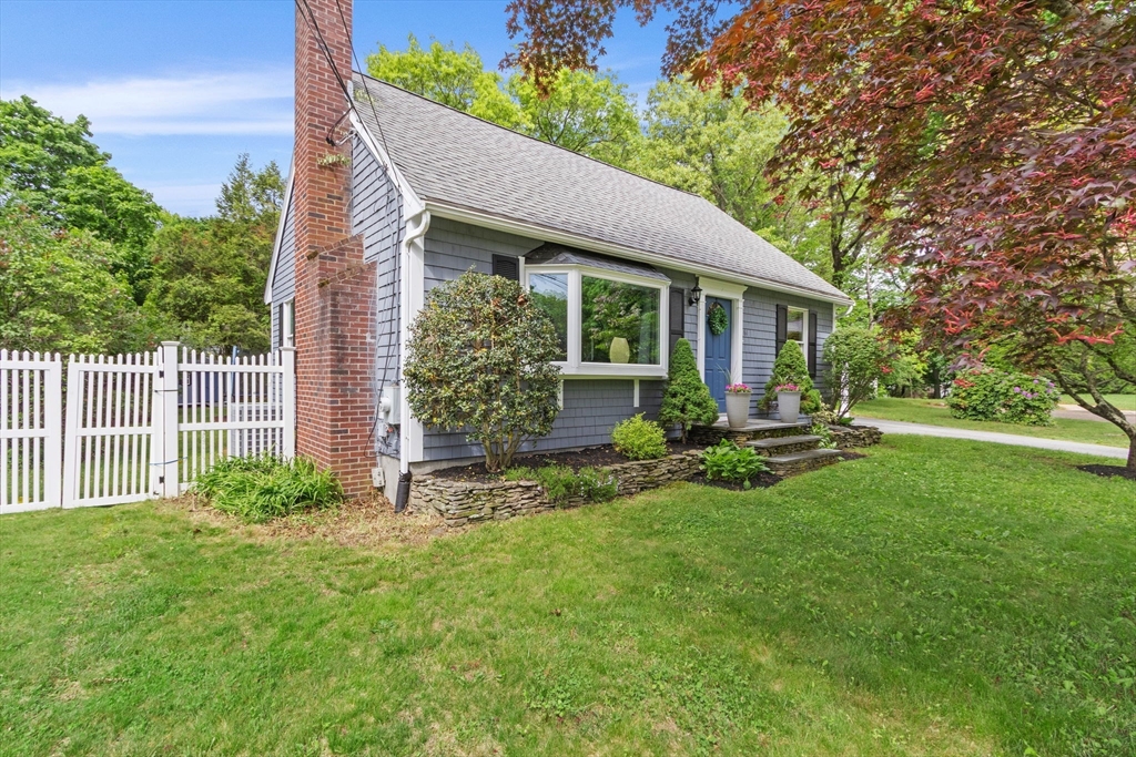 61 Pine Ridge Dr