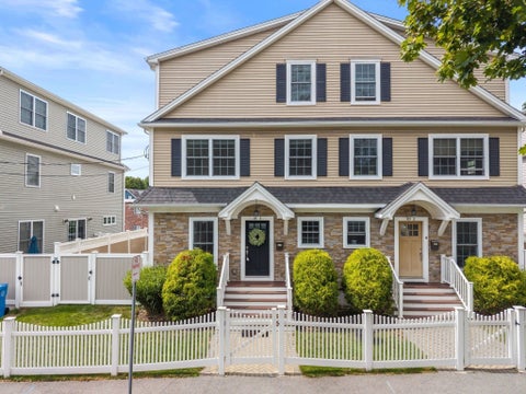 Photo of 10 Gale St #1, Waltham, MA 02453 (MLS # 73571631)