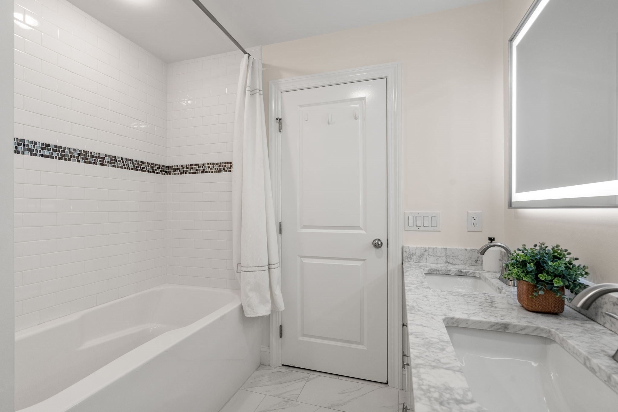 10 Gale St #1, Waltham, MA, 10 Gale St #1, Waltham, MA Photo #28