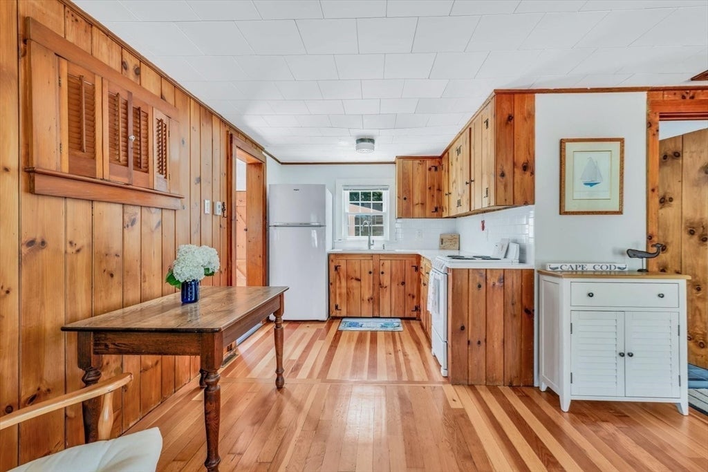 3 Danbury Street, Yarmouth, MA Photo #10